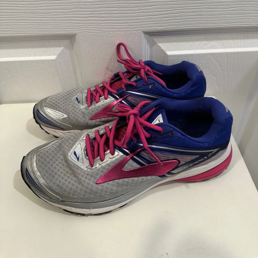 Brooks Ravenna 8 Womens Size 9  Gray Blue Pink Running Shoes Lace Up